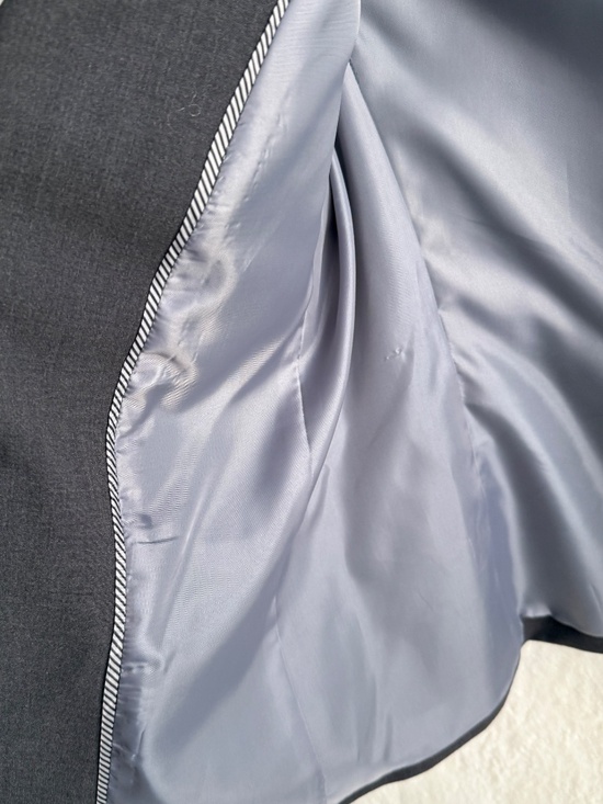 NWOT Calvin Klein Suit Jacket - Charcoal Gray - Size 6P - Picture 5 of 12